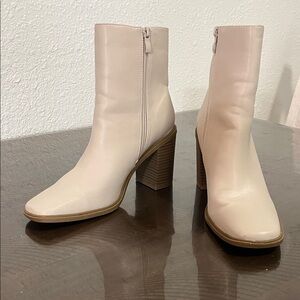 Pink Lily Cream Heeled Boots